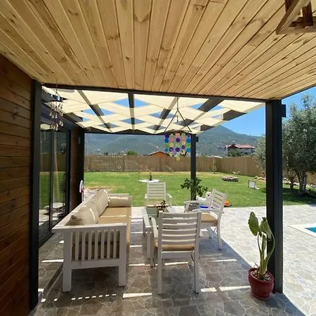 Aslan Denize Yakin Merkeze Yakin Villa *