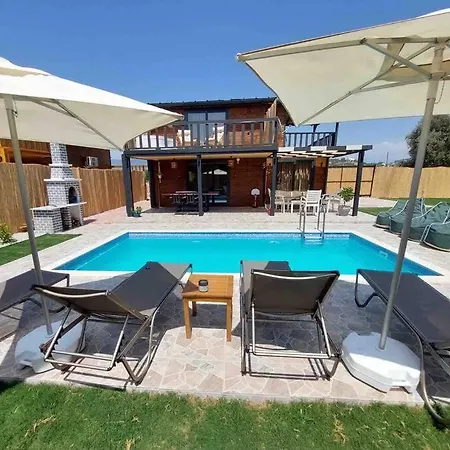Aslan Denize Yakin Merkeze Yakin Villa